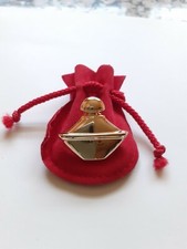 Joli pin's doré "Sâmsârâ"