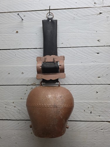 Ancienne cloche vache - vache, fer