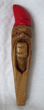 Casse noix bois sculpté 
