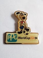 Pin's Officiel Football World