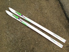 Ancien skis enfant neufs ROSSIGNOL vintage modèle 3AT nus sans fixation 158cm