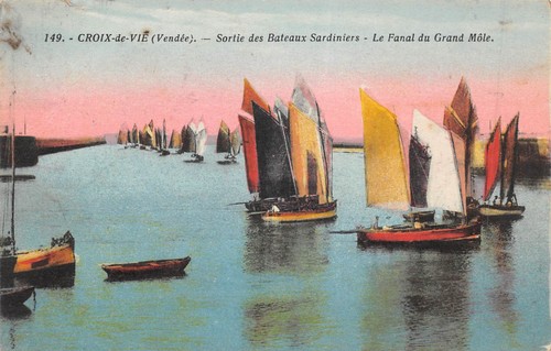 Cpa croix vie sortie - croix,
