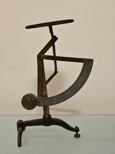 Ancienne balance métal - ancienne,