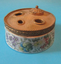 rare encrier en porcelaine