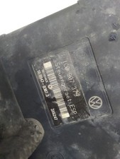 BLOC ABS (FREINS ANTI-BLOCAGE) Volkswagen New Beetle (9C1/9G1) 2000 8N0698517