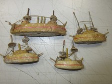 Ensemble de 4 curieux petits