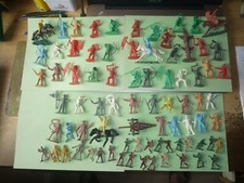lot figurines soldats cow boys indiens plastic