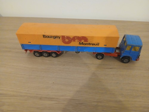 Majorette camion saviem - majorette,