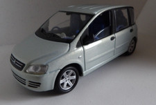 1/43 FIAT MULTIPLA Solido sans boite