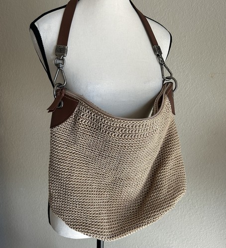 The sak shoulder - sak,