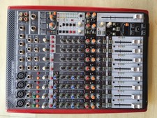 Behringer Xenyx UFX1204 Professionnal 12-channel / 4-bus audio mixer 