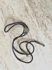 collier cravate ancienne western country tête cheval marque Alpaca Mexico