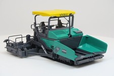 Vogele Super 3000-2 Tracked Paver, Scale 1/50 