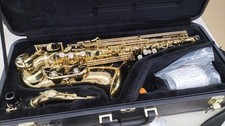 Saxophone alto YANAGISAWA