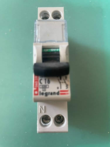 Legrand disjoncteur vis 16a - legrand, à