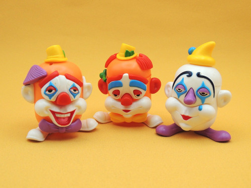 Kinder figurine capsule - kinder,