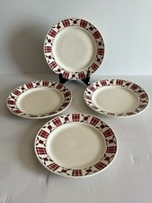 4 Anciennes assiettes Plates