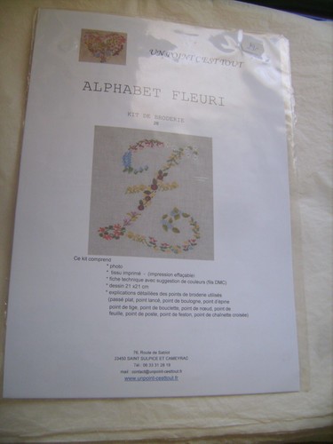 Kit broderie alphabet fleuri - alphabet,