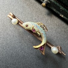Antique Victorian era 14K trembling enamelled diamond ruby pearl fish pin brooch