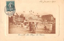 CPA 14 TROUVILLE / LA PLAGE /