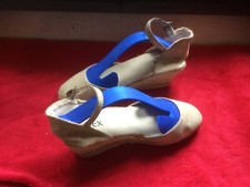 Sandales compensées neuves TEX . T 40 .( A/)