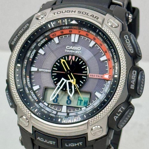 Montre radiocommandée solaire