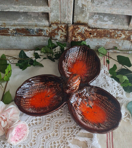 Ancien plat condiments - plat, a