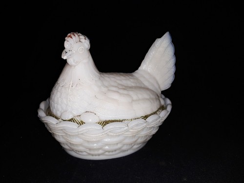 Portieux poule sur panier - panier, en