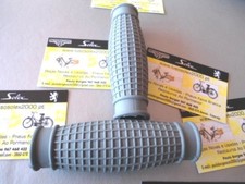 POIGNÉE CAOUTCHOUC GAUFRÉE GRIS SOLEX - VELO - SOLEX 45 CC -330