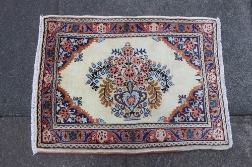 Tapis oriental traditionnel - tapis,