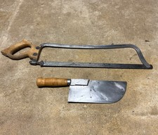 LOT DE 2 OUTILS DE   BOUCHERIE  FEUILLE DE BOUCHER SCIE DE BOUCHER