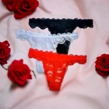 Lot de 3 strings en dentelle