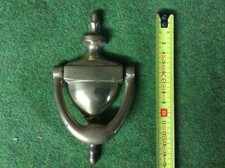 Ancien heurtoir de porte