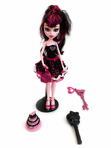 Monster high draculaura - draculaura, sweet