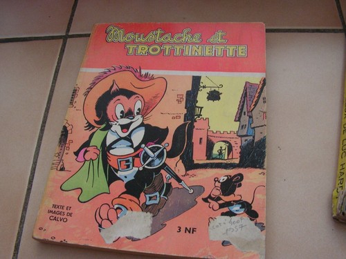 Moustache trotinette - bd,