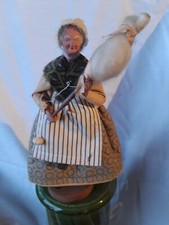 Ancien santon de Provence habillé-Fileuse,boutis,dentelle,argile,crêche-32 cms