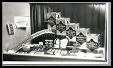 Photo, après-guerre, vitrine chasseurs de pharmacie, Ispringen près de Pforzh...