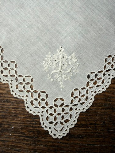 Dentelle ancienne mouchoir - dentelle,