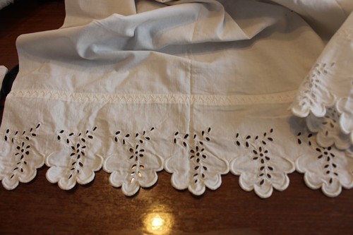 Ancienne broderie richelieu - ancienne,