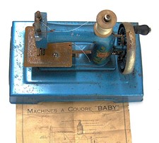 Ancienne Machine à Coudre