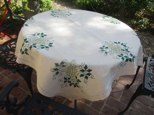 Nappe brodée main lin - main,