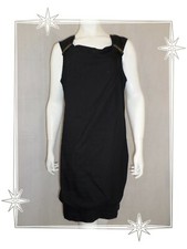 + - Petite Robe Noire  Droite