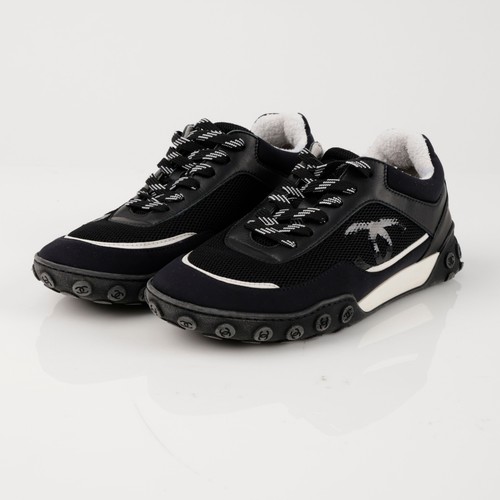Chanel baskets avec - avec, cc