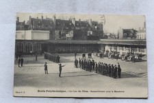 Cpa 1911, école Polytechnique, la cour des élèves, rassemblement pour la manœuvr