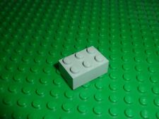1 x LEGO Oldgray bricks 2 x 3 ref 3002 Set 6081/6080/6090/6292/6278/5978/10221..