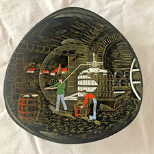 Assiette décorative ancienne