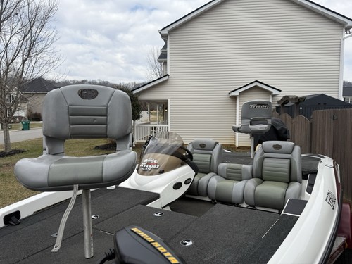 Triton boats seats - triton,