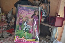 barbie et sa petite soeur safari neuf  jouet jamais sorti de la boite mais abime