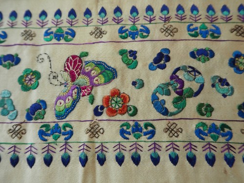 Broderie soie panneau brodé - broderie,