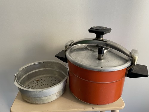 Ancienne cocotte minute seb - ancienne,